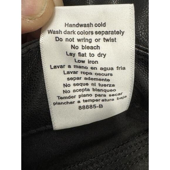 Judy Blue Black Faux Leather Bootcut Pants 14W 34X32 Mob Wife Monochrome - Picture 5 of 9